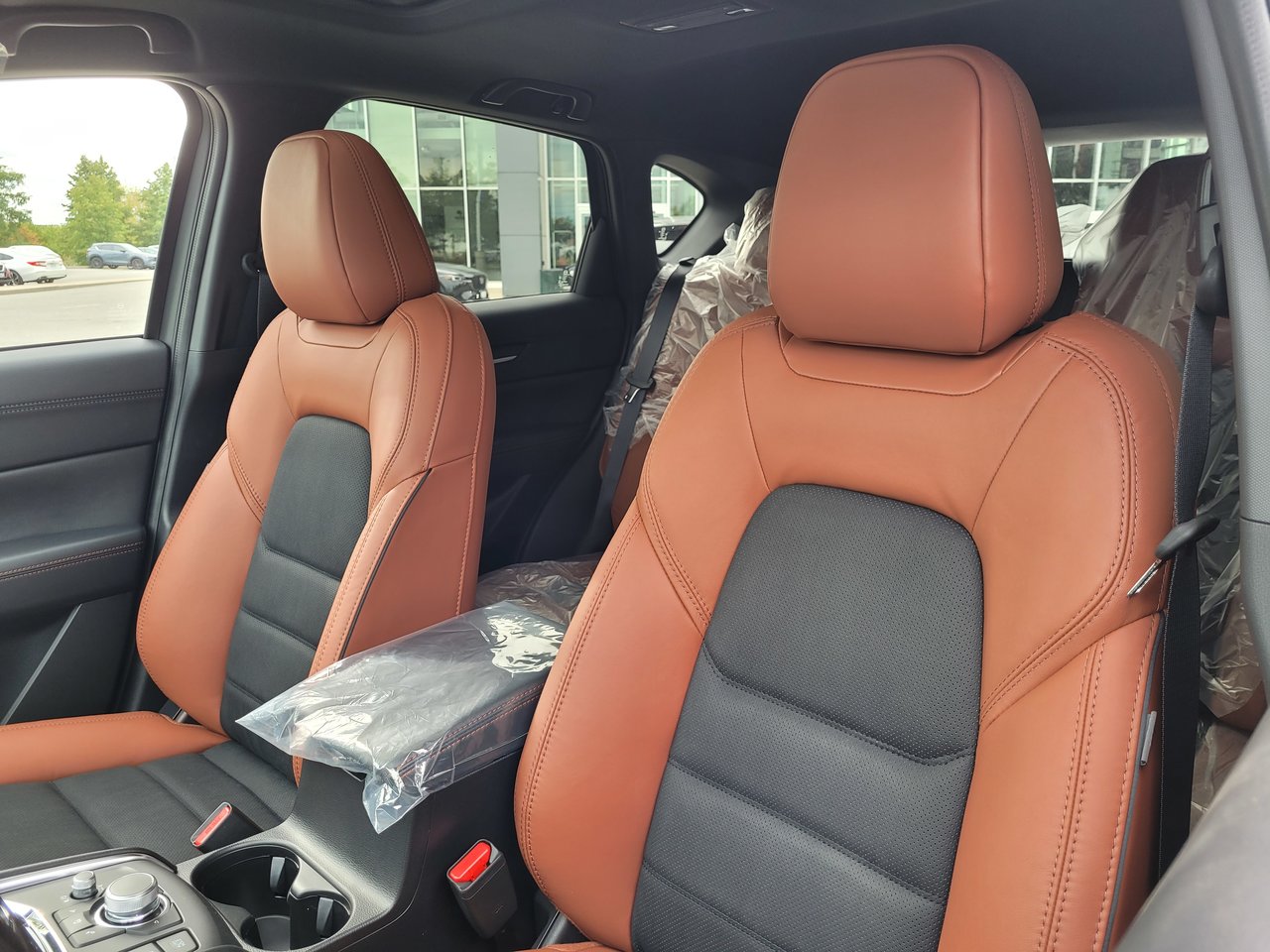 New 2024 Zircon Sand Metallic Mazda Suna image 20