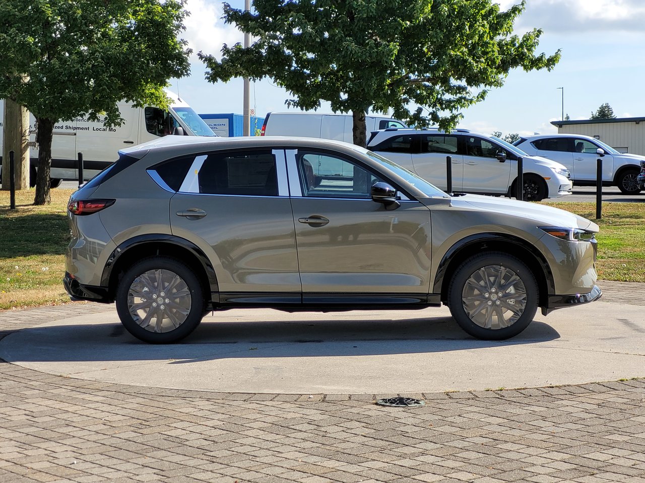 New 2024 Zircon Sand Metallic Mazda Suna image 8