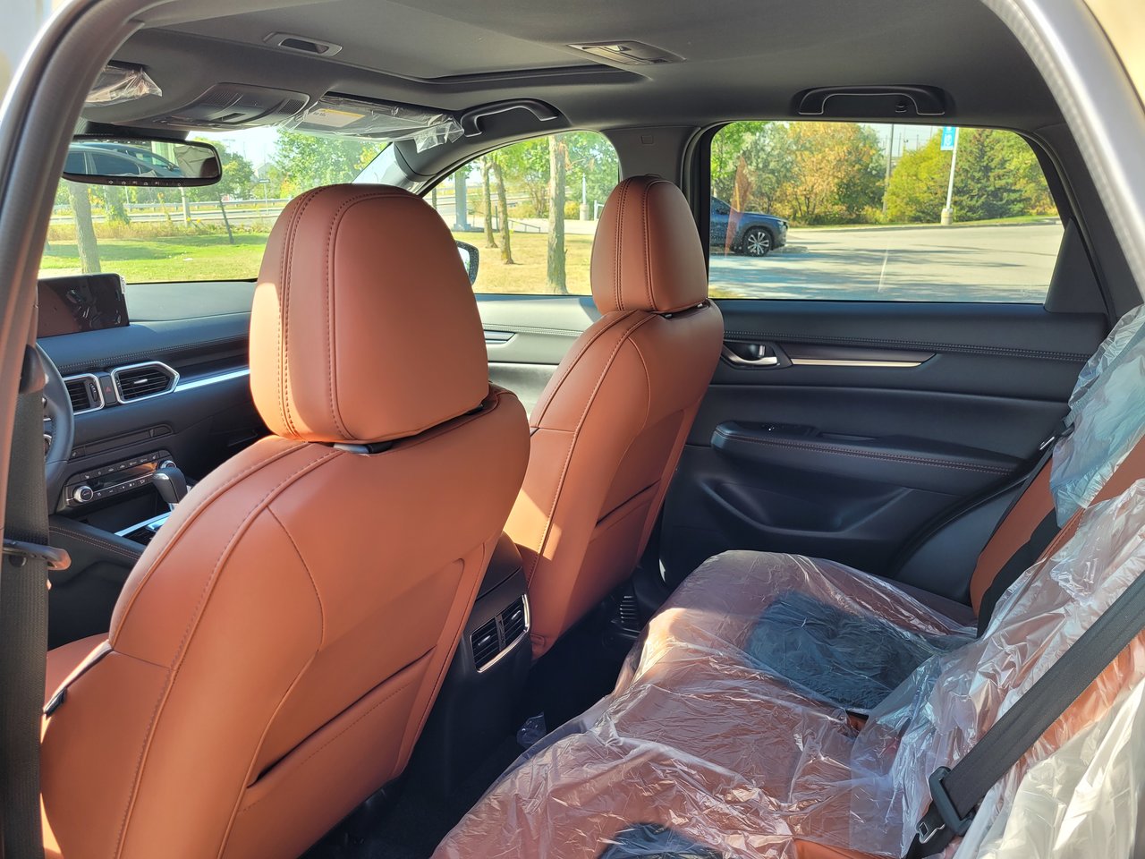 New 2024 Zircon Sand Metallic Mazda Suna image 14