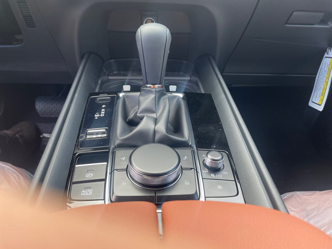 New 2024 Zircon Sand Metallic Mazda MERIDIAN image 17