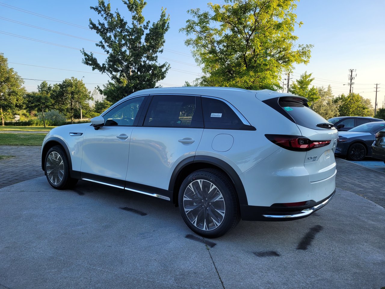 New 2024 Rhodium White Metallic Mazda GT image 4