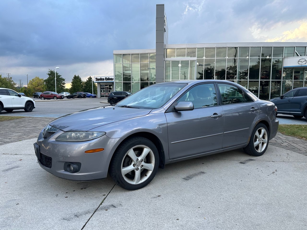 Used 2006  Mazda GS image 2