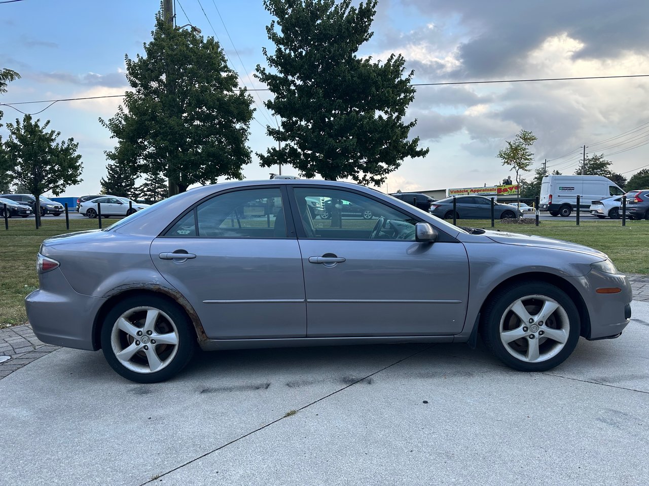 Used 2006  Mazda GS image 9