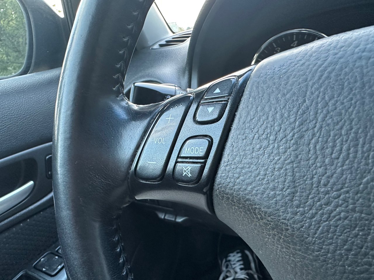 Used 2006  Mazda GS image 19