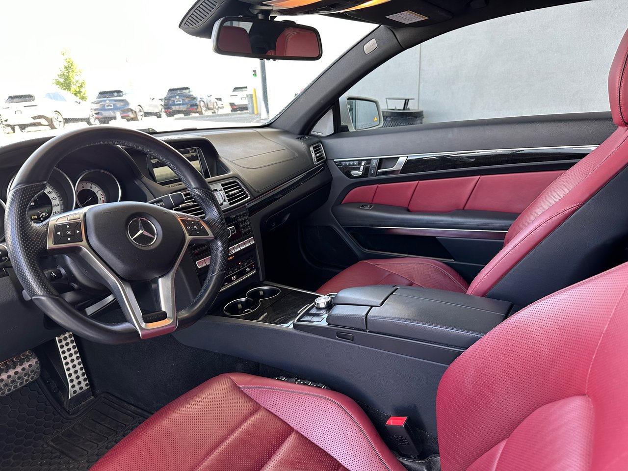 Used 2014  Mercedes-Benz E 550 image 4