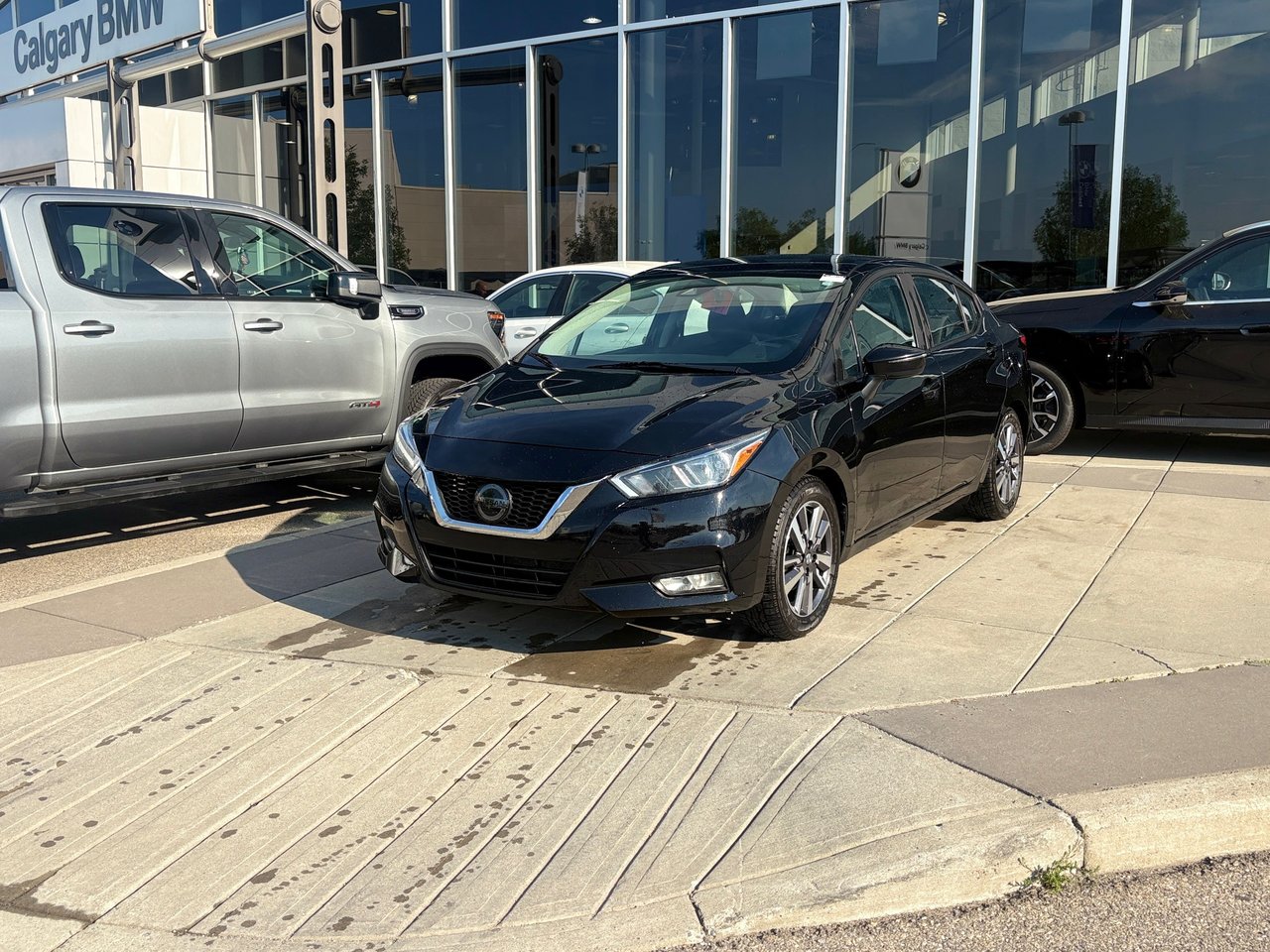 Super Black 2021 Nissan Versa Sedan Front-Wheel Drive Automatic