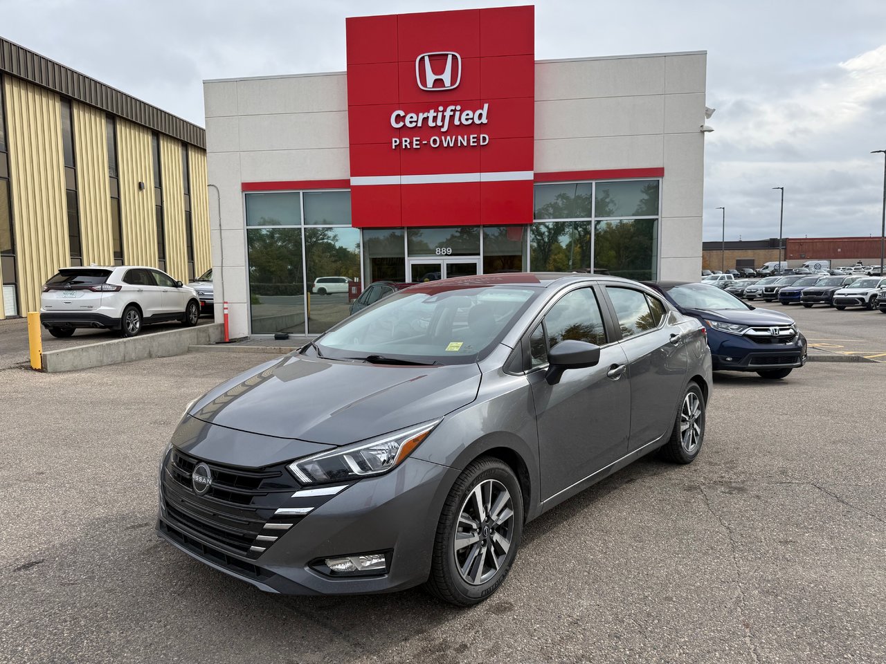 2024 Nissan Versa SV FWD