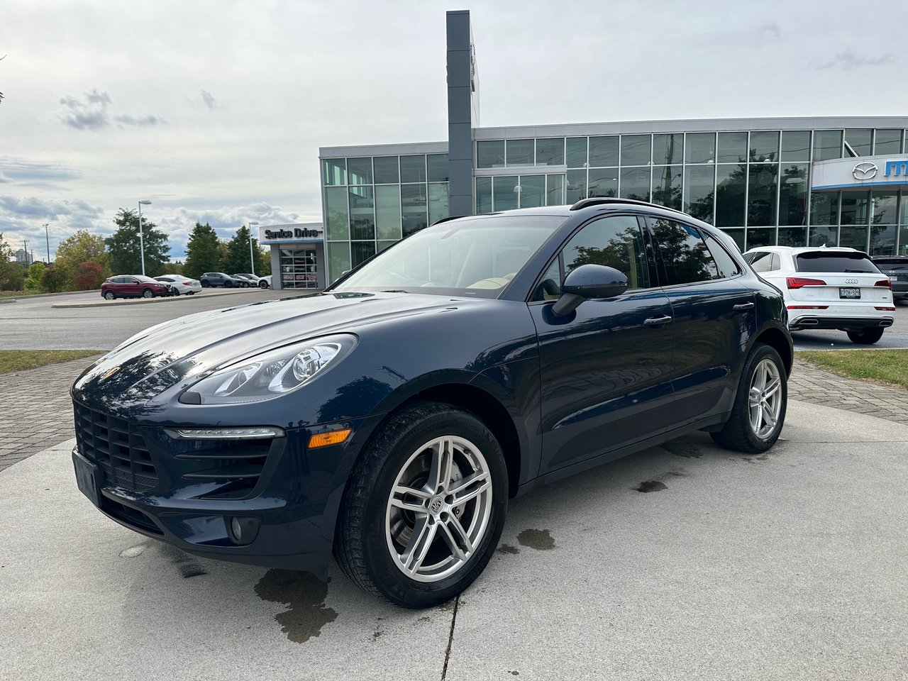 Used 2016  Porsche S image 2