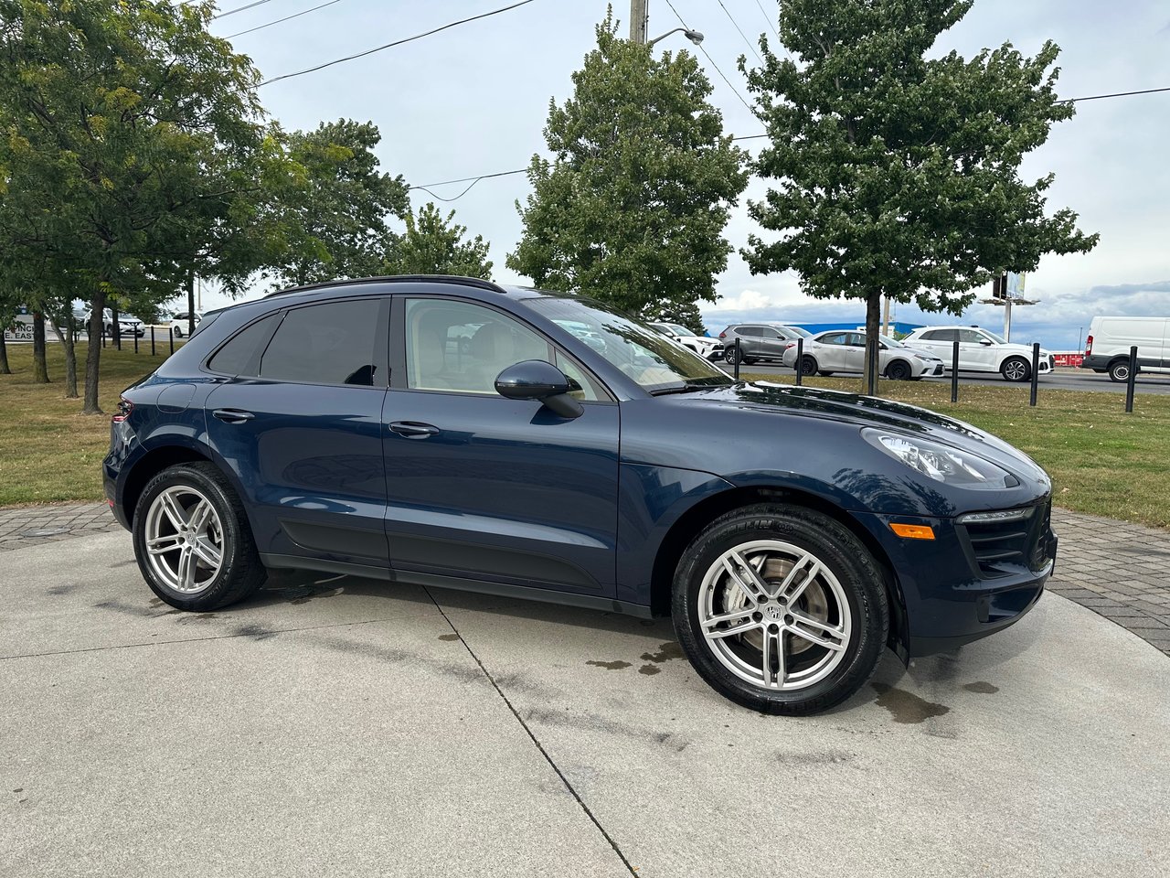 Used 2016  Porsche S image 11