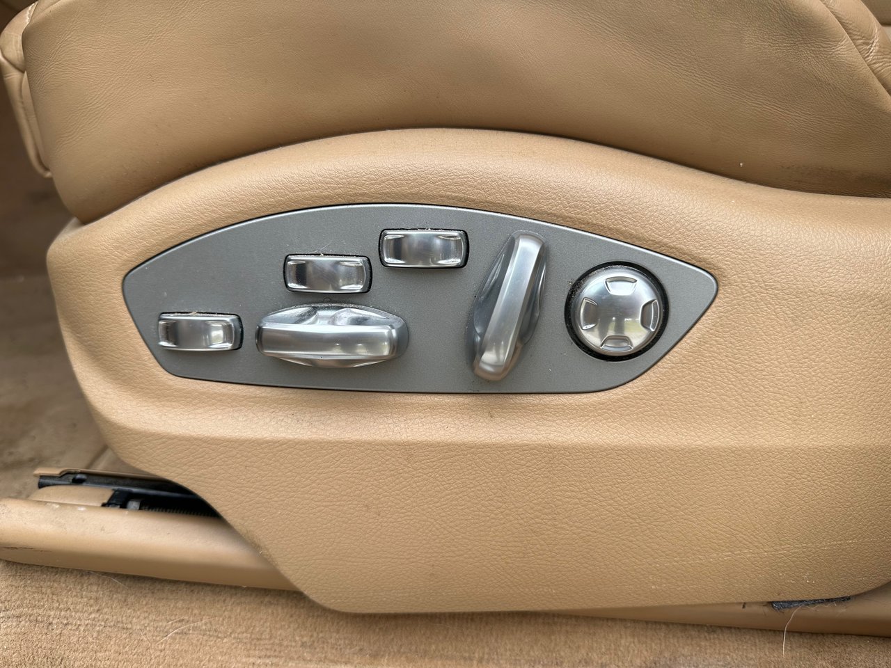 Used 2016  Porsche S image 18