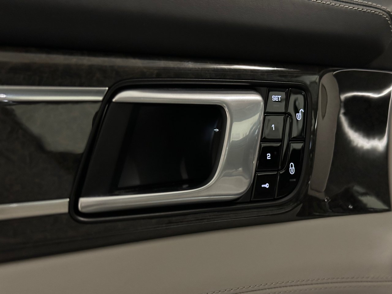 2018 Porsche Panamera 4S, Vancouver, Cash