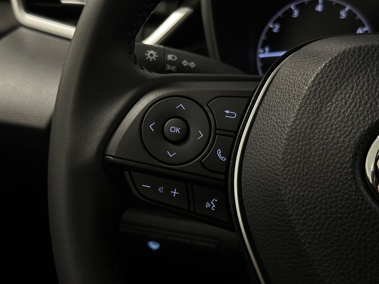 2024 Toyota Corolla Hatchback CVT, Vancouver, Cash