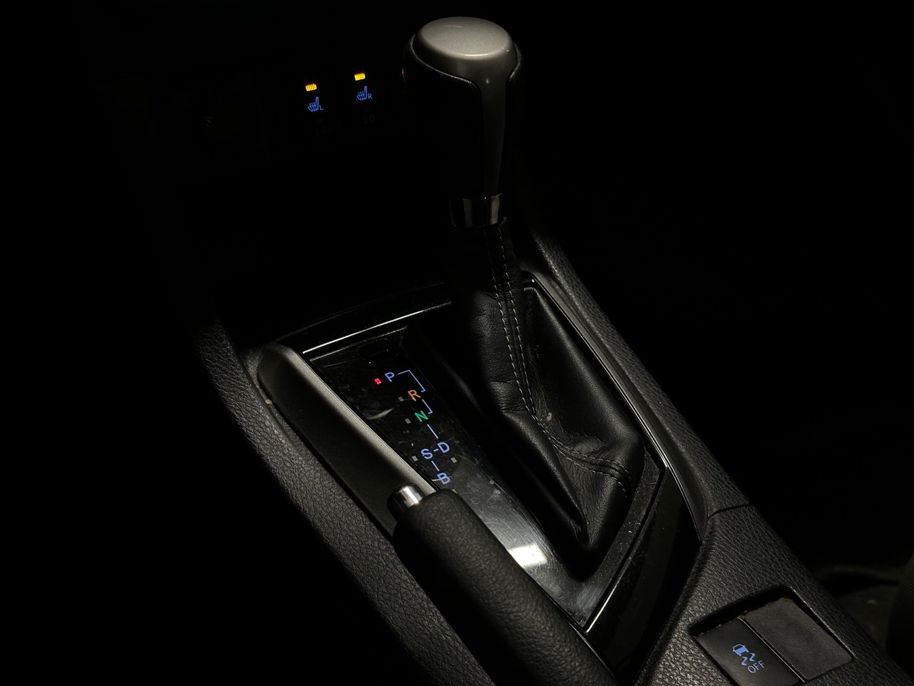 2015 Toyota Corolla LE, Vancouver, Cash