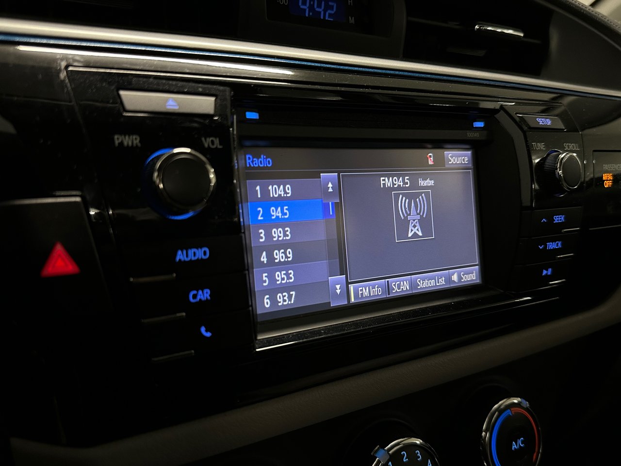 2015 Toyota Corolla LE, Vancouver, Cash