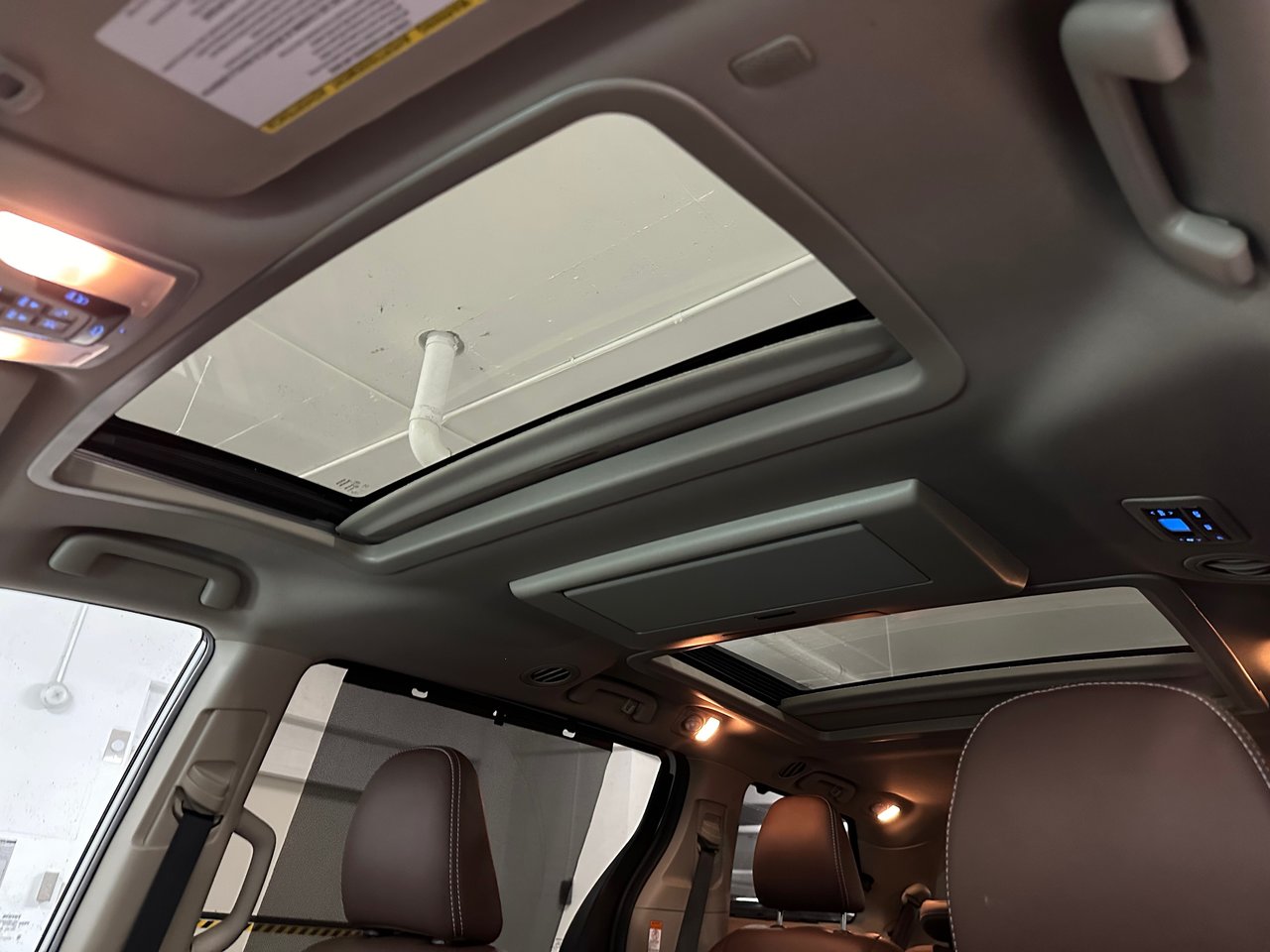 2020 Toyota Sienna XLE 7-Passenger, Vancouver, Cash