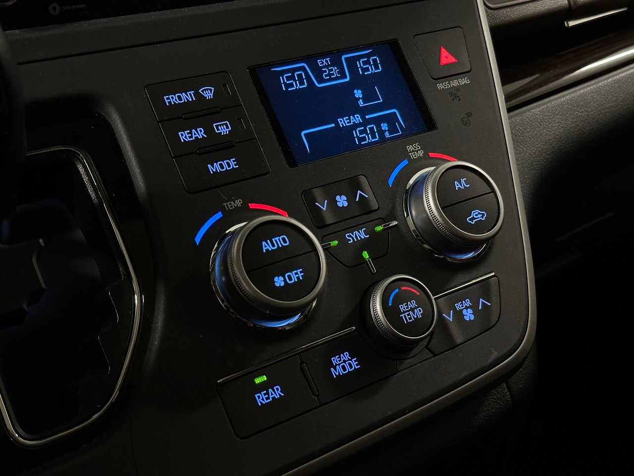 2020 Toyota Sienna XLE 7-Passenger, Vancouver, Cash