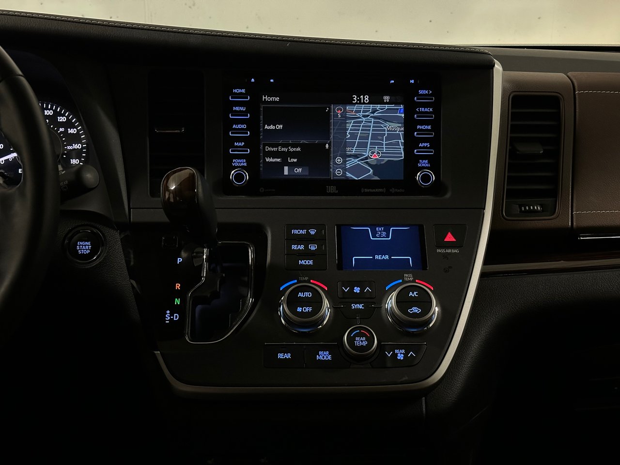 2020 Toyota Sienna XLE 7-Passenger, Vancouver, Cash