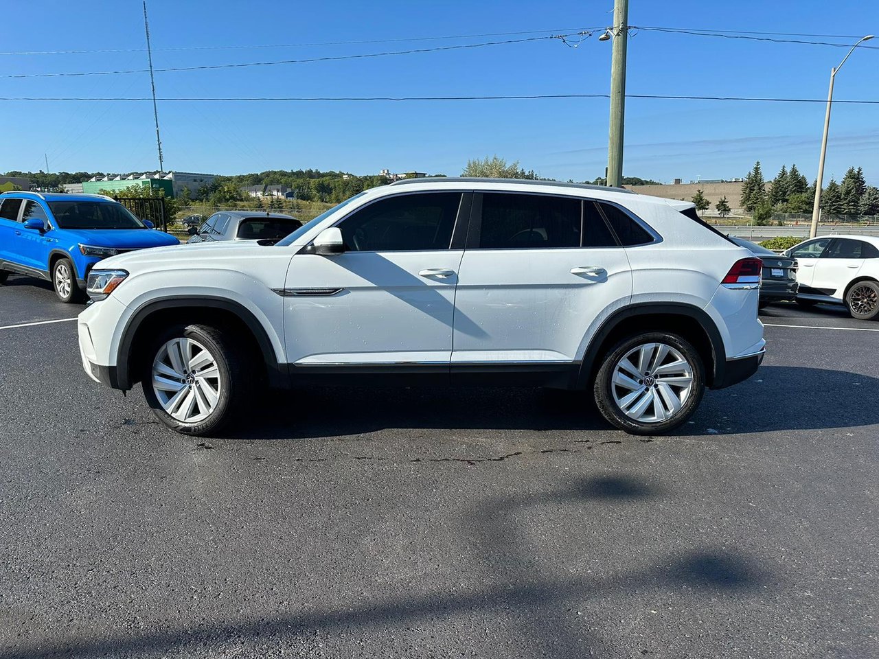 Certified Used 2021 Pure White Volkswagen Highline image 2