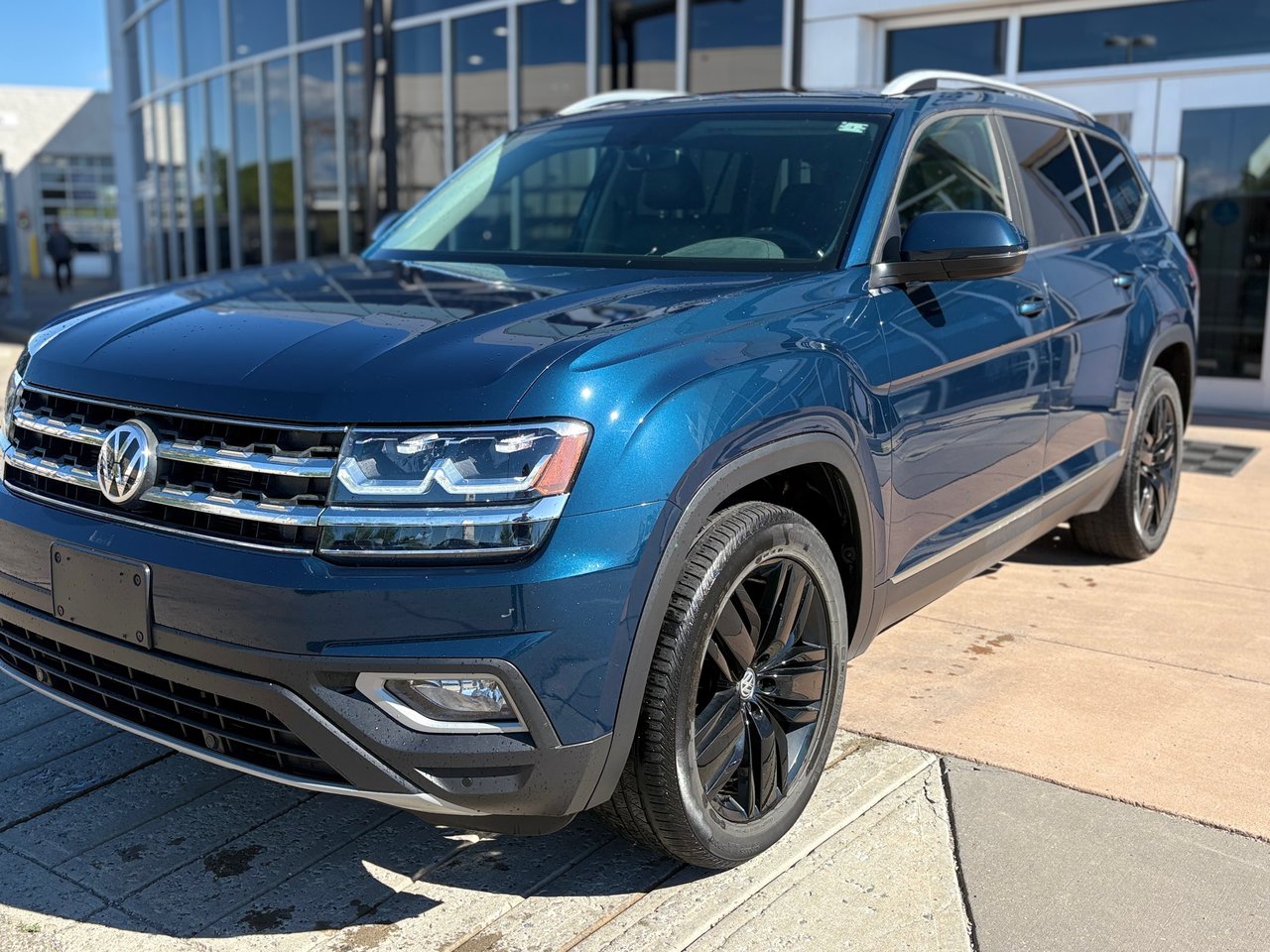 Blue 2018 Volkswagen Atlas SUV / Crossover Automatic
