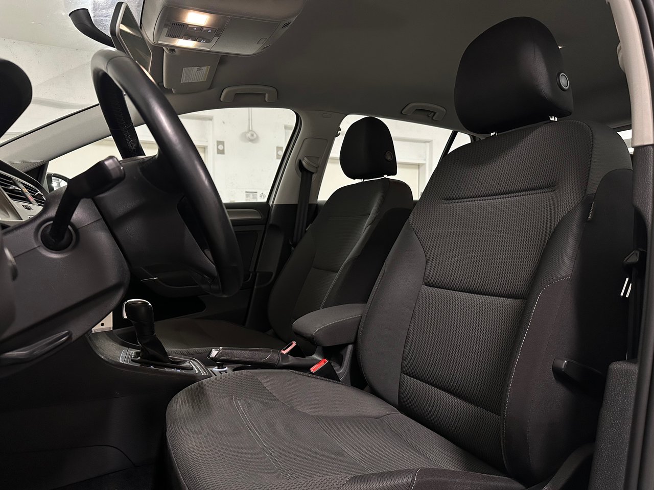 2015 Volkswagen Golf 1.8 TSI Trendline, Vancouver, Cash