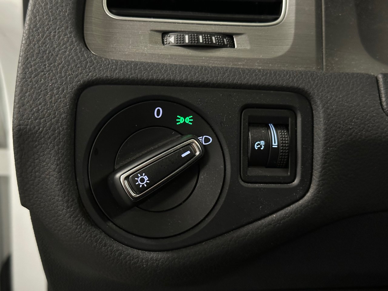 2015 Volkswagen Golf 1.8 TSI Trendline, Vancouver, Cash