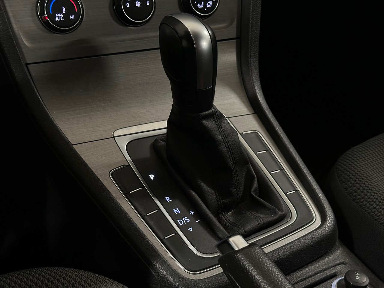 2015 Volkswagen Golf 1.8 TSI Trendline, Vancouver, Cash