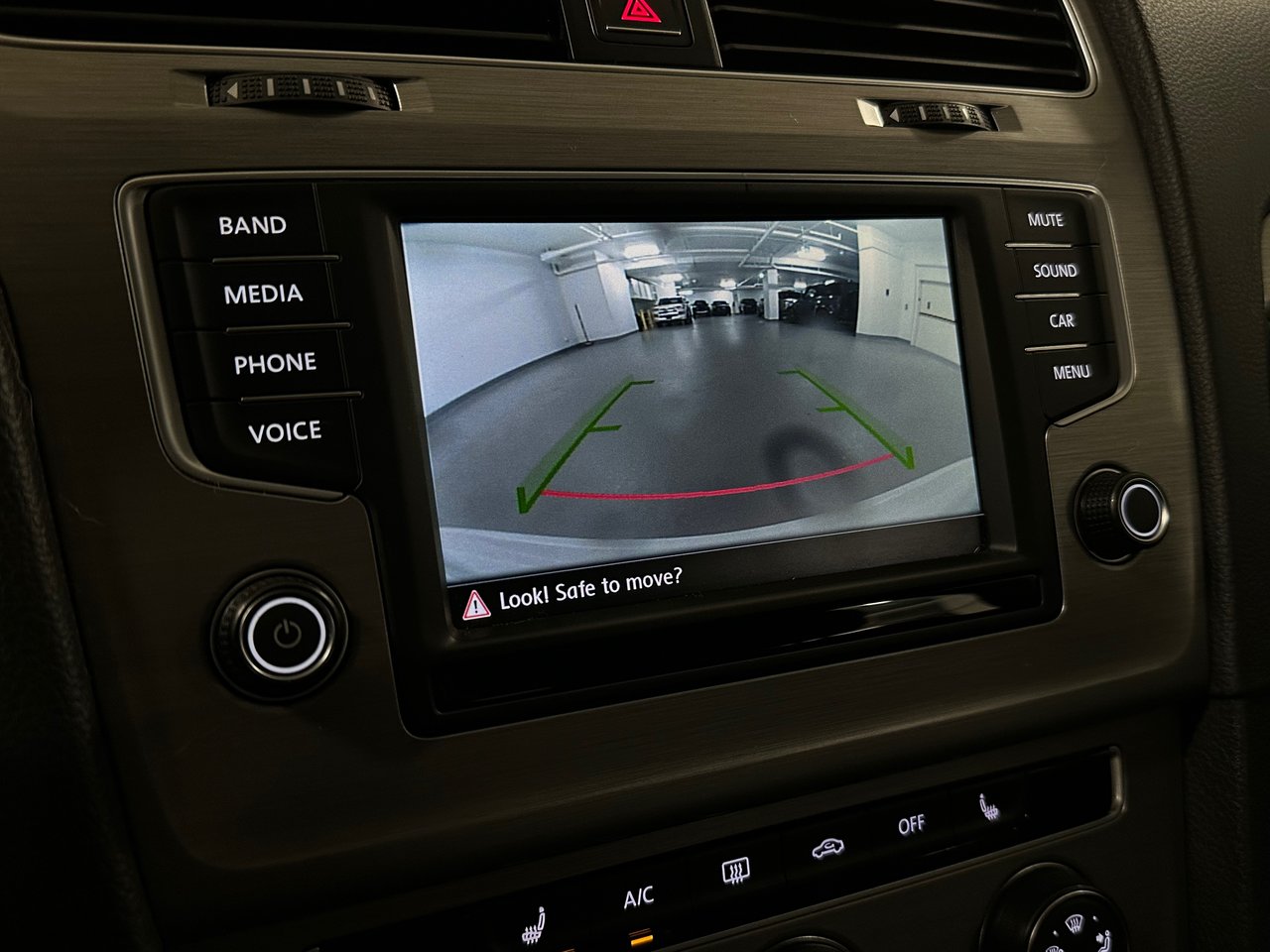 2016 Volkswagen Golf 1.8 TSI Trendline, Vancouver, Cash