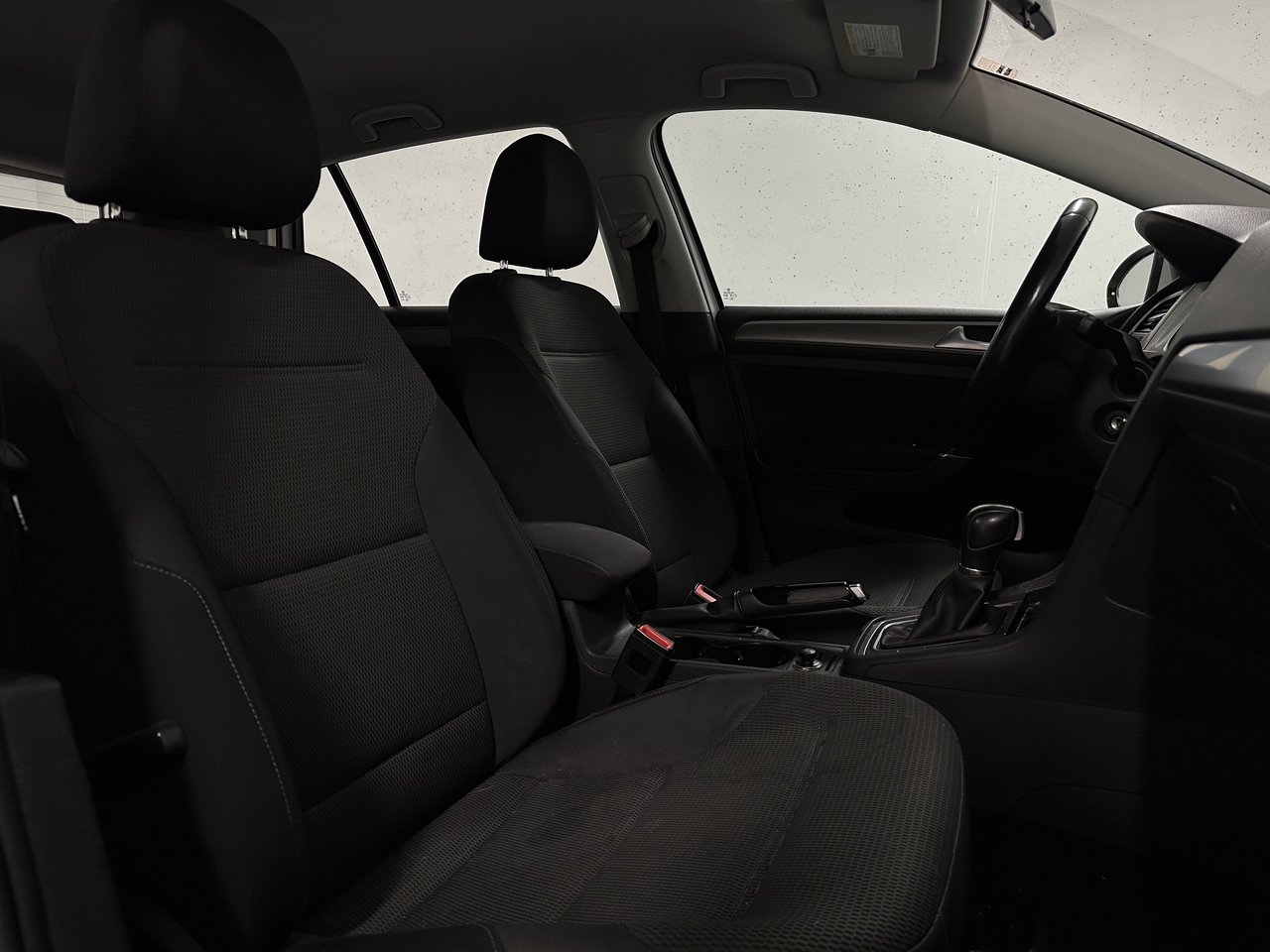 2016 Volkswagen Golf 1.8 TSI Trendline, Vancouver, Cash