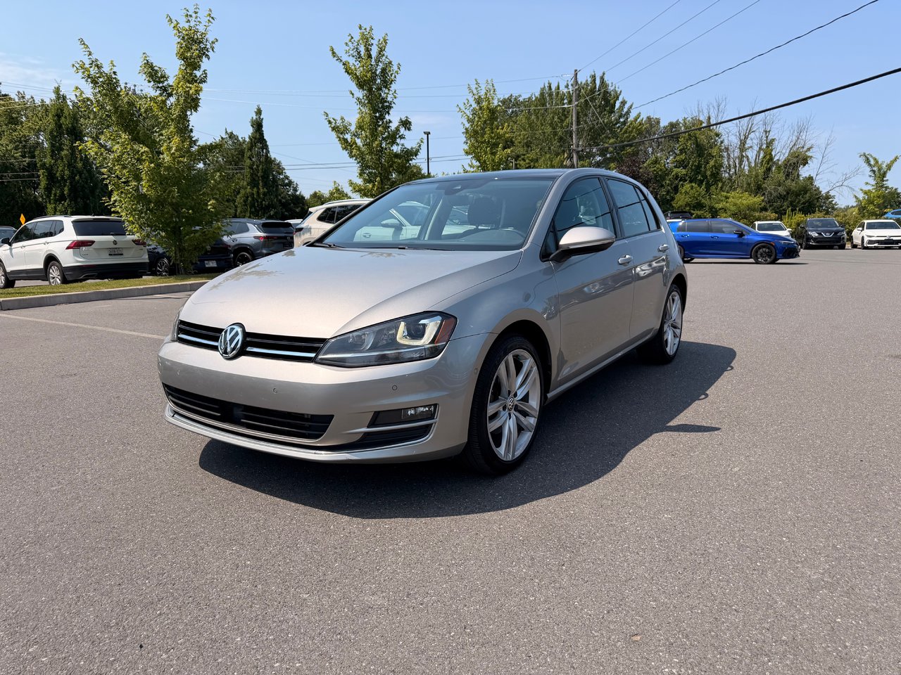 White 2017 Volkswagen Golf Hatchback Automatic