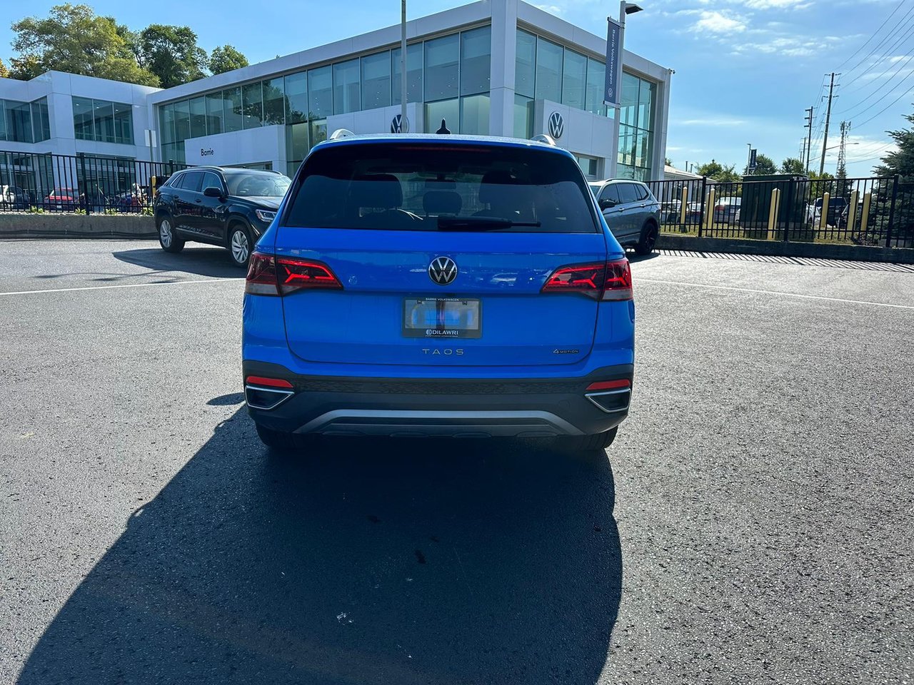 Certified Used 2022 Blue Dusk Met Volkswagen Comfortline image 3
