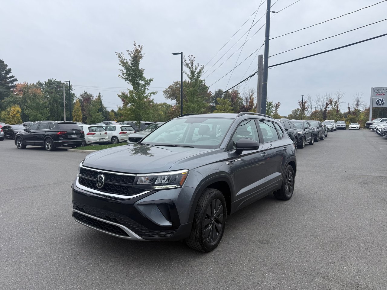 Gray (GRIS PLATINE MÉTALLISÉ) 2022 Volkswagen Taos SUV / Crossover Automatic