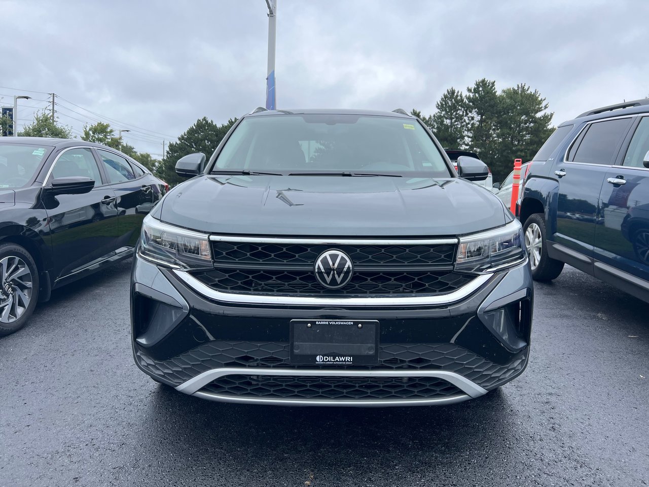 New 2023 Platinum Grey Metallic Volkswagen Comfortline image 2