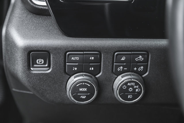2025 Chevrolet Silverado 3500HD LTZ-31