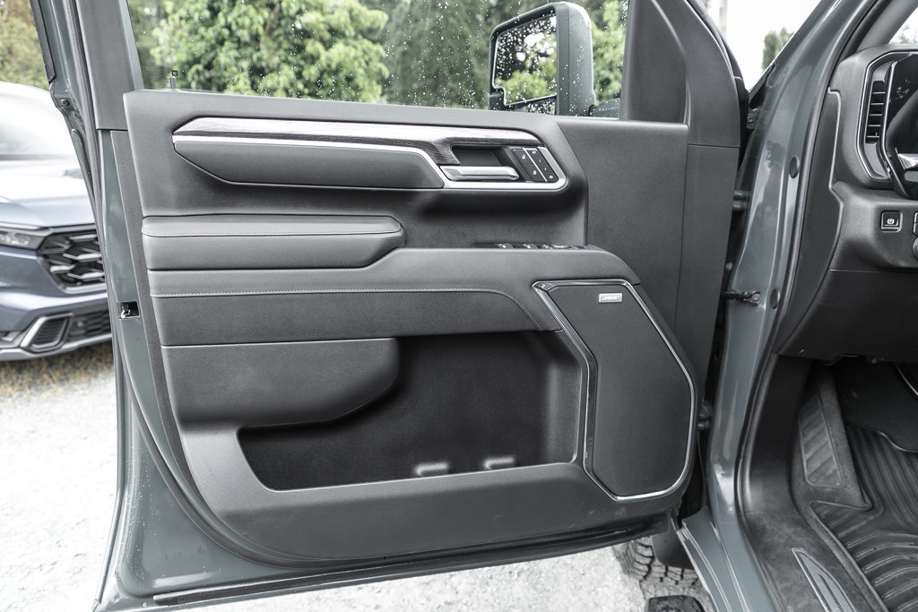 2026 Chevrolet Silverado 3500HD LTZ-17