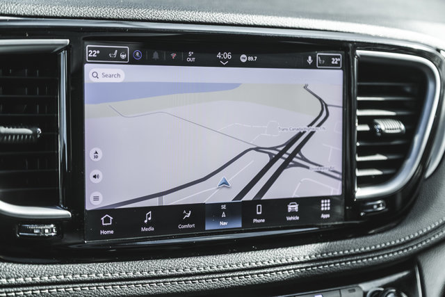 2024 Chrysler Pacifica Limited-33