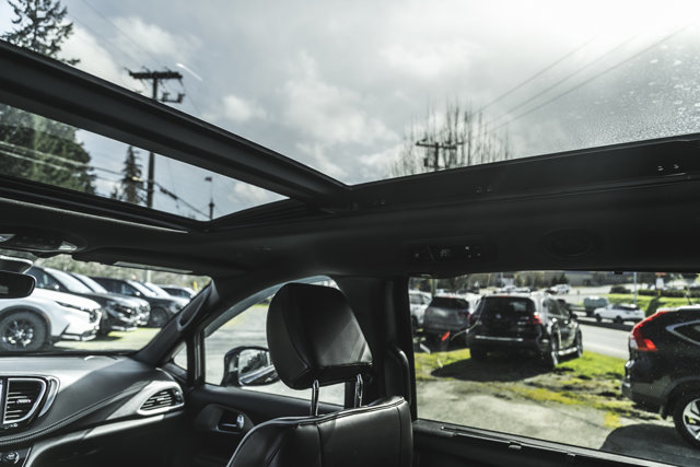 2024 Chrysler Pacifica Limited-23