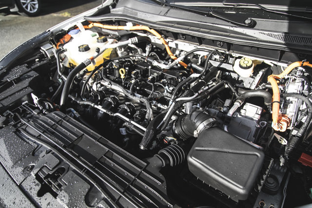 2024 Ford Escape PHEV-12