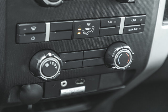 2014 Ford F-150-37