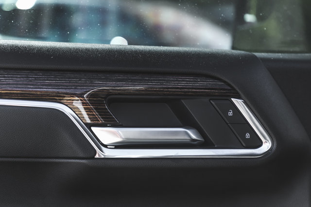 2025 GMC Sierra 1500 Elevation-17