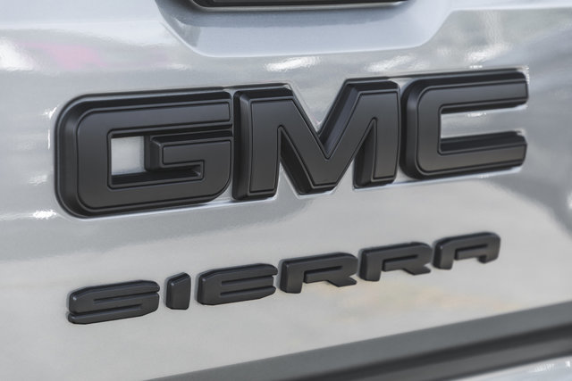 2025 GMC Sierra 1500 Elevation-14