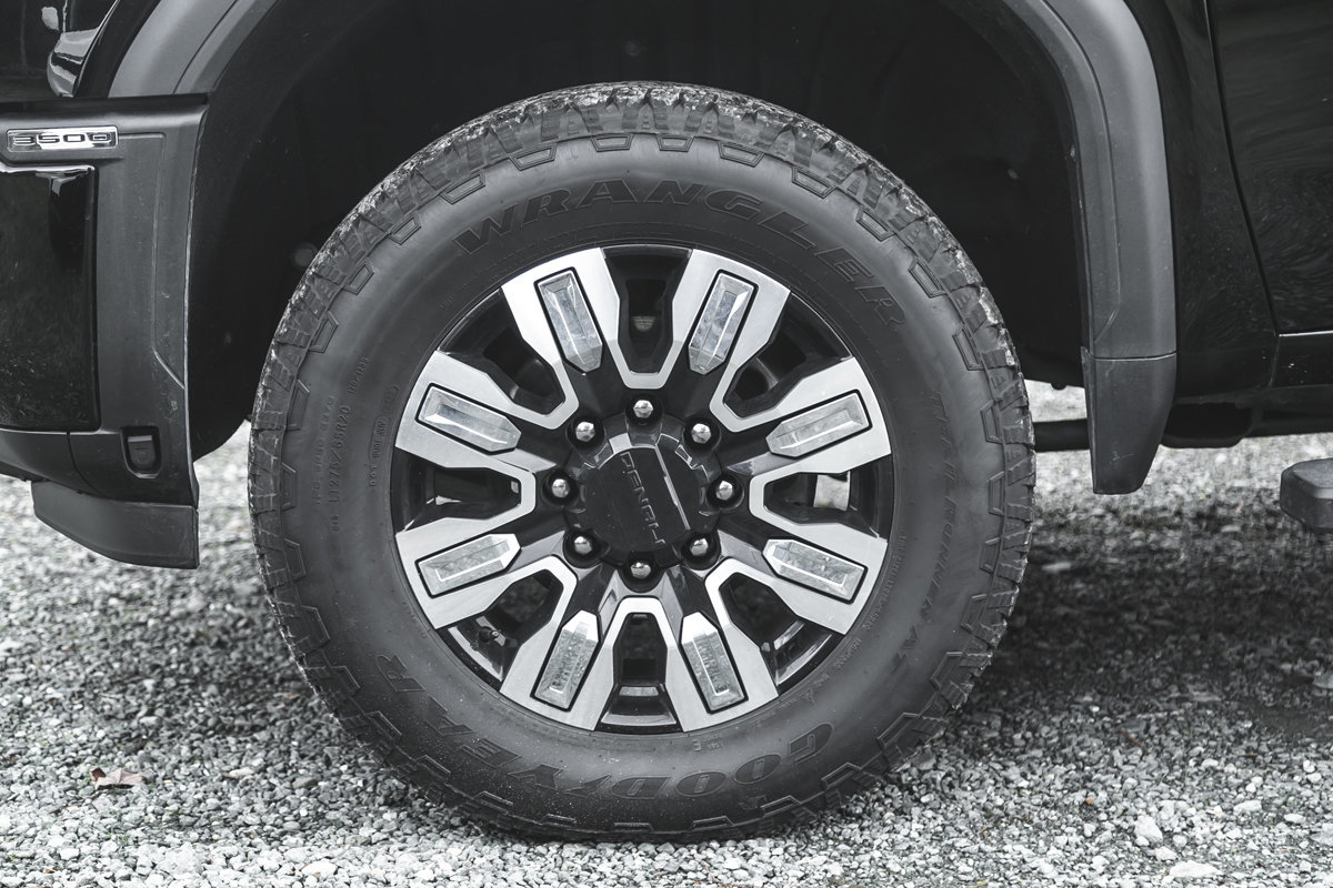 2025 GMC Sierra 3500HD Denali-5