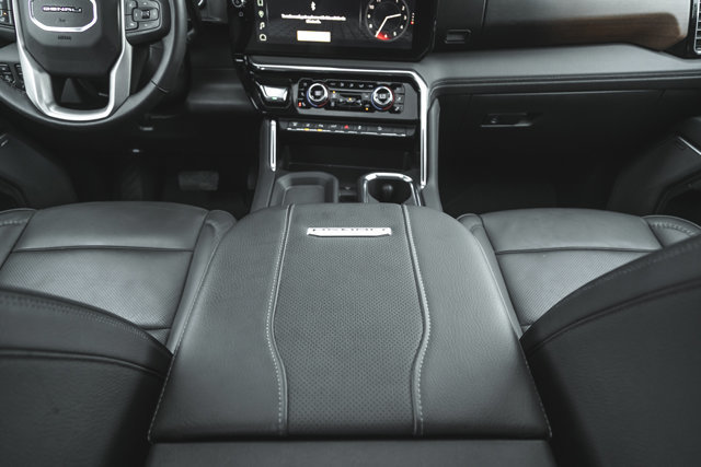 2025 GMC Sierra 3500HD Denali-32