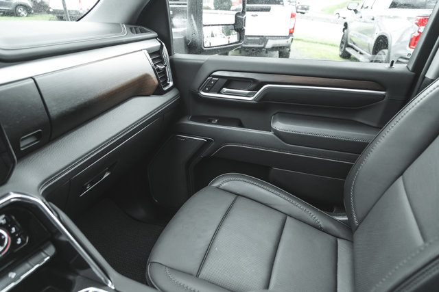 2025 GMC Sierra 3500HD Denali-44