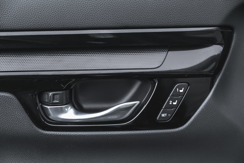 2025 Honda CR-V Hybrid Touring-15