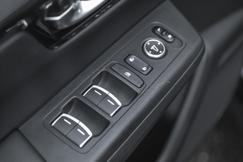 2025 Honda CR-V Hybrid Touring-14