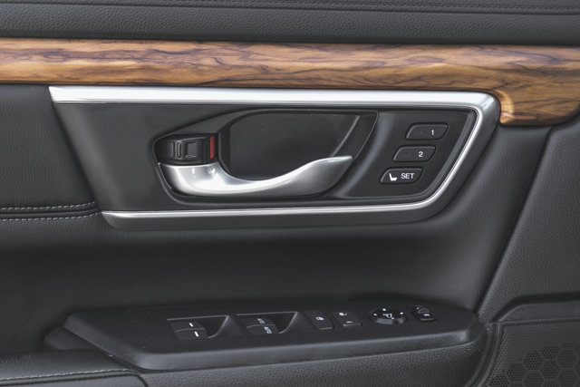 2020 Honda CR-V Touring-15