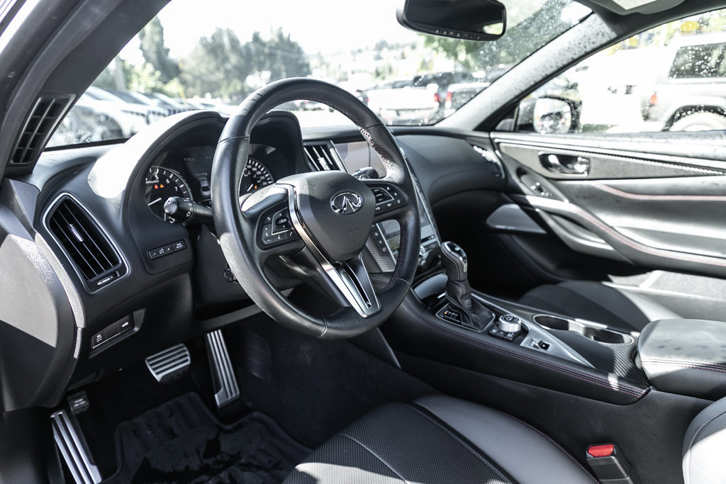 2021 Infiniti Q60-19