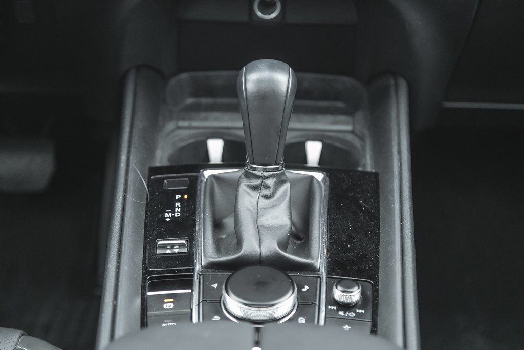 2024 Mazda CX-50-23