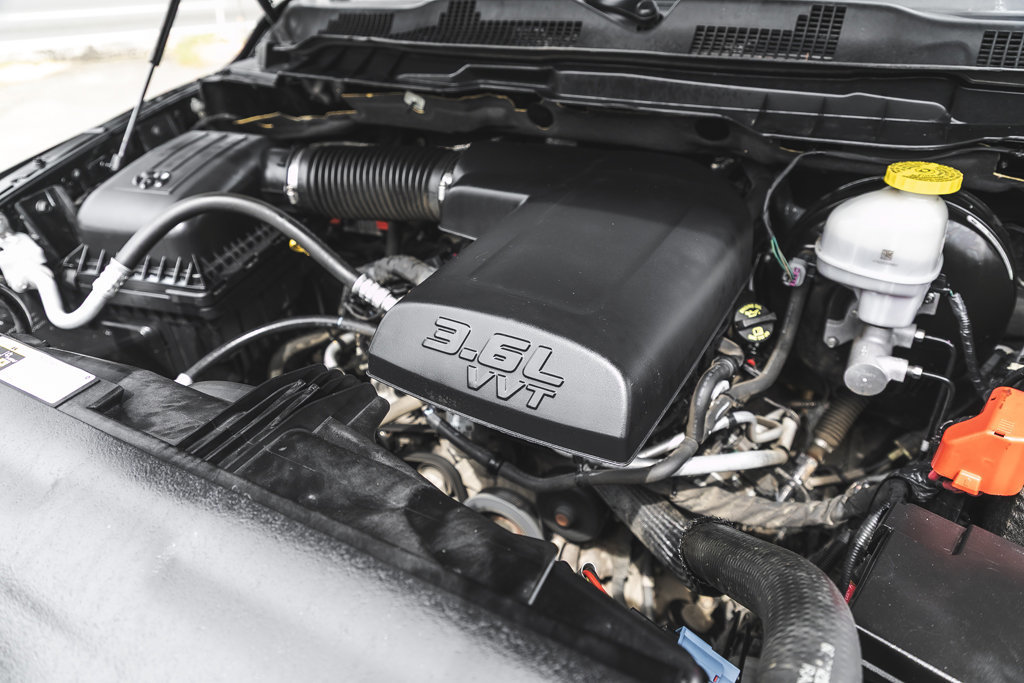 2022 Ram 1500 Classic SLT-14