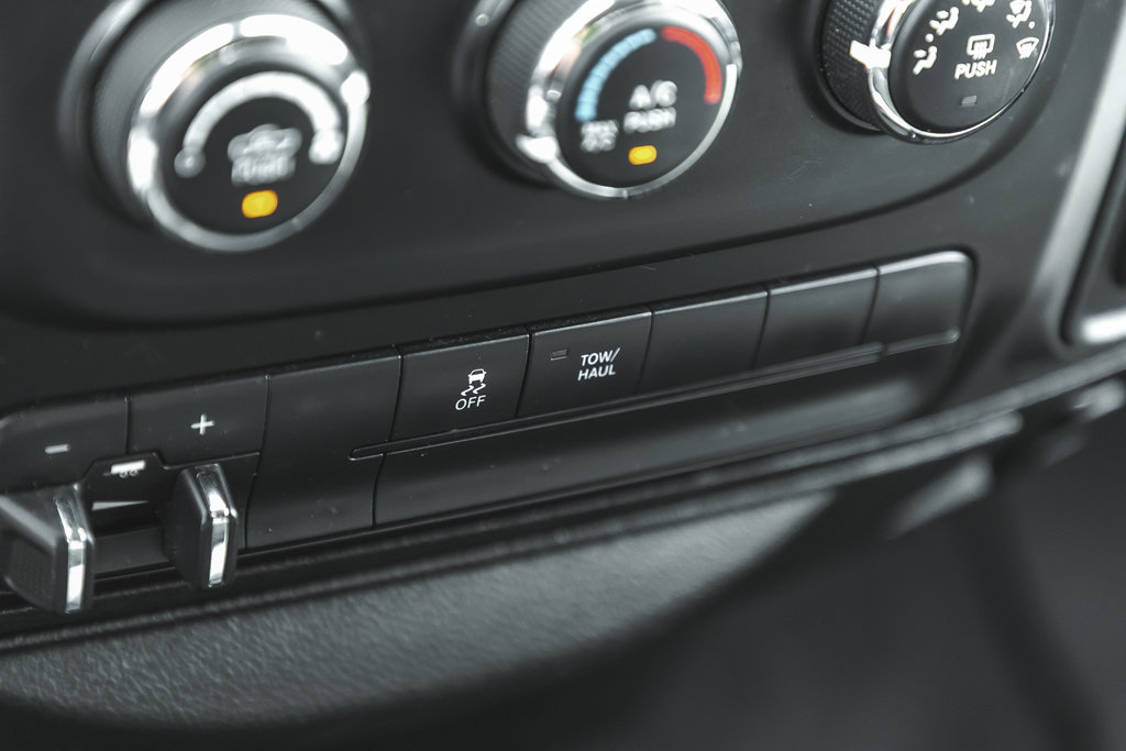 2022 Ram 1500 Classic SLT-38